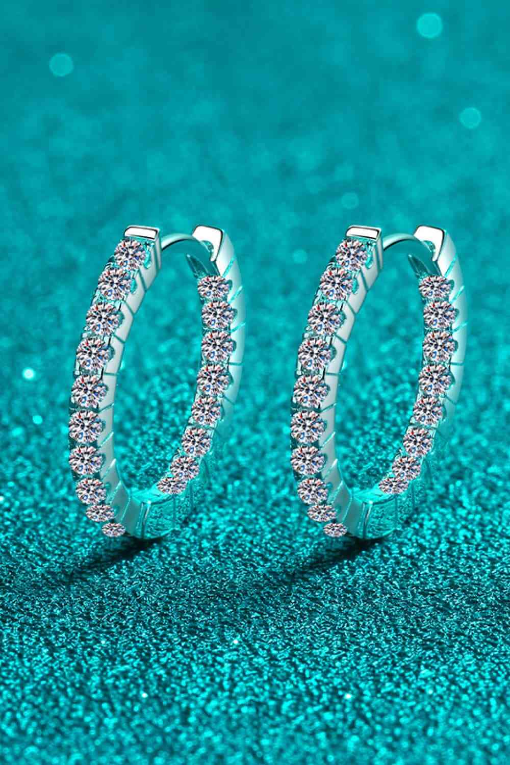 Boucles d'oreilles Huggie en argent sterling 925 Moissanite