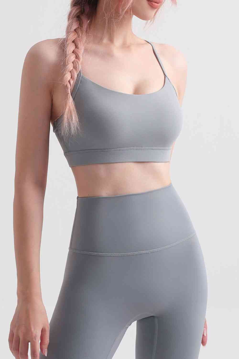 Cutout Racerback Scoop Neck Sports Bra