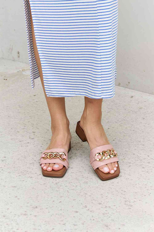 Forever Link Square Toe Chain Detail Clog Sandal in Blush