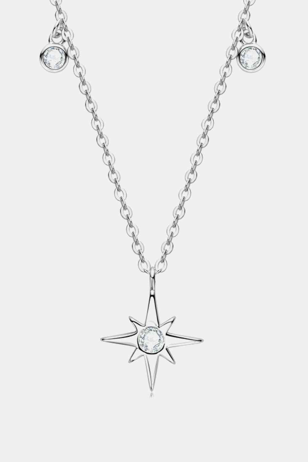 Collier avec pendentif étoile du nord Moissanite en argent sterling 925