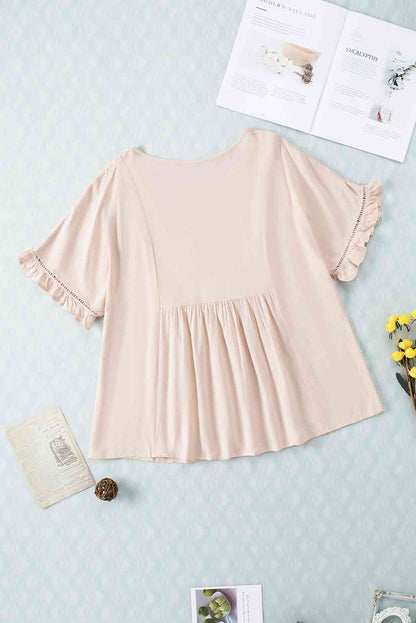 Blusa babydoll con cuello en V y mangas con volantes