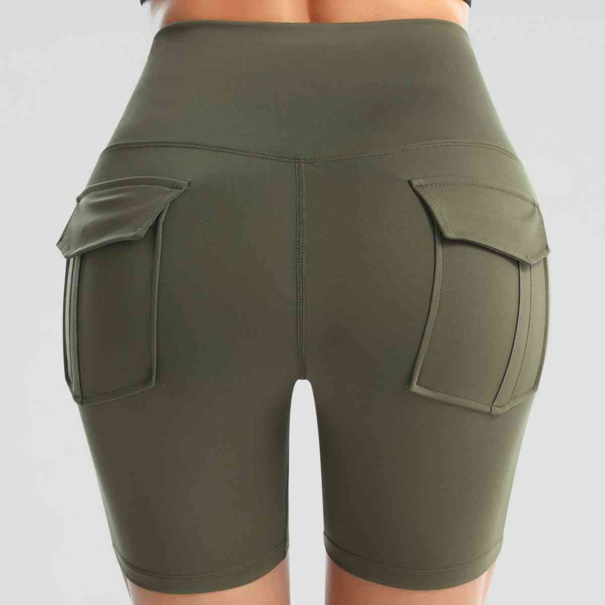 Short de sport à large ceinture avec poches