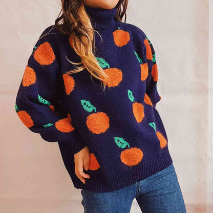 Pull à col roulé et motif de fruits