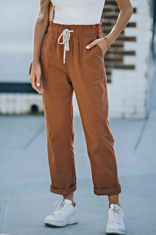 Pantalon en velours côtelé à taille avec cordon de serrage et poches
