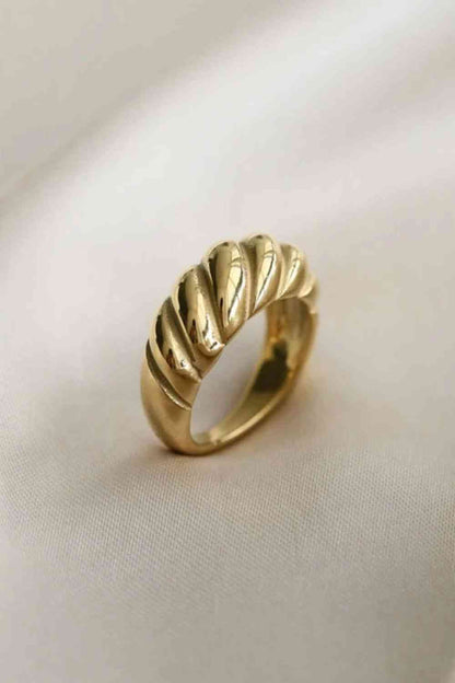 Anillo trenzado de oro 