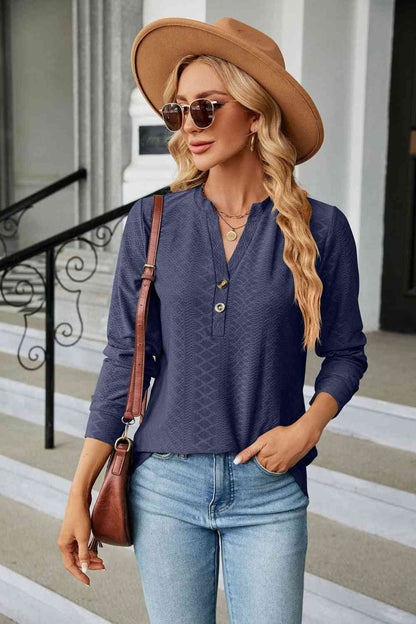 Blouse boutonnée à manches longues et col cranté