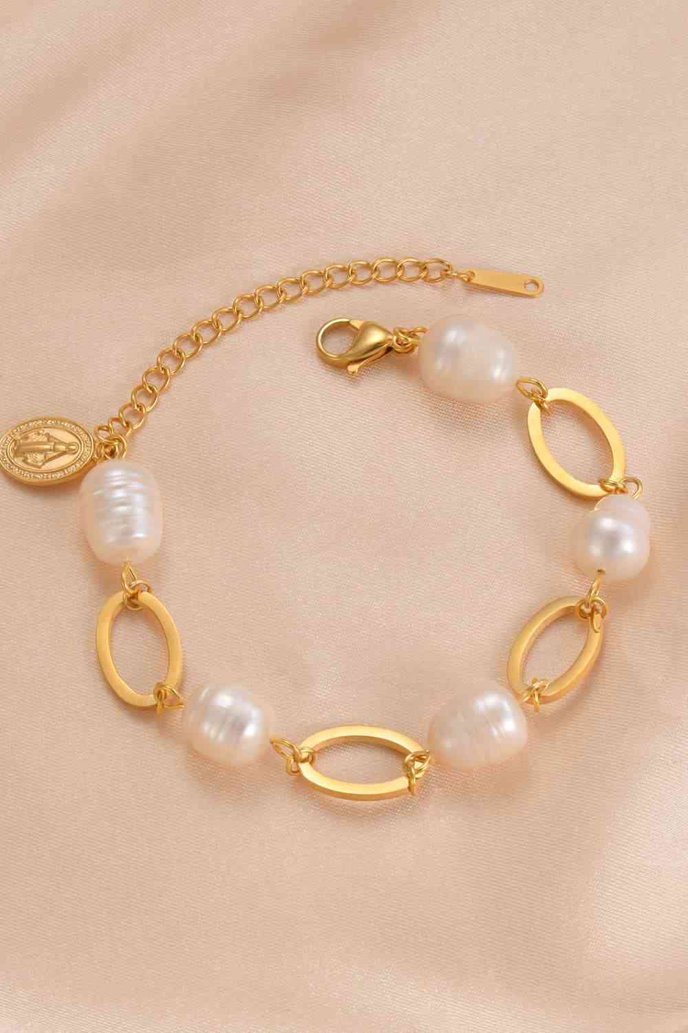 Pulsera de perlas de agua dulce con cierre de langosta chapada en oro de 14 quilates