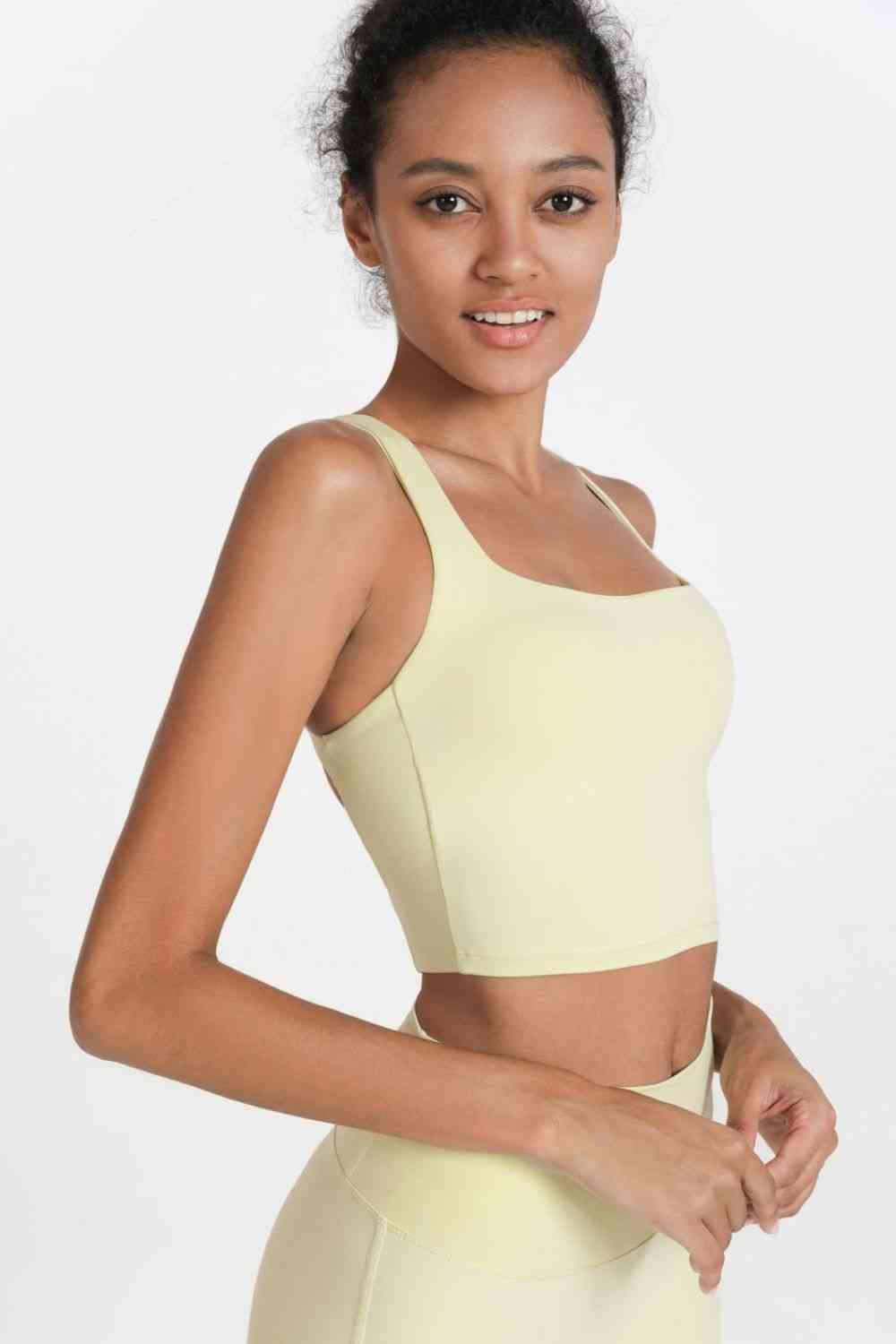 Camisole de sport courte croisée à dos ouvert