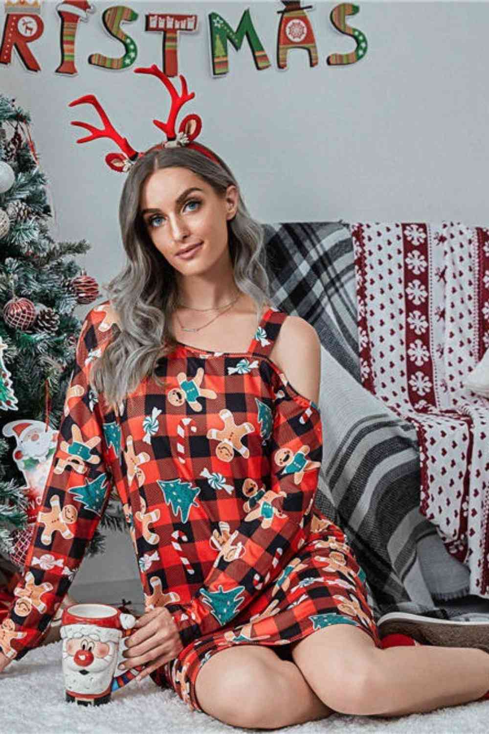 Vestido navideño de manga larga con cuello asimétrico