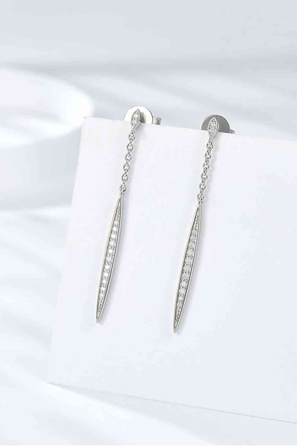 Boucles d'oreilles pendantes élégantes en argent sterling 925 Moissanite