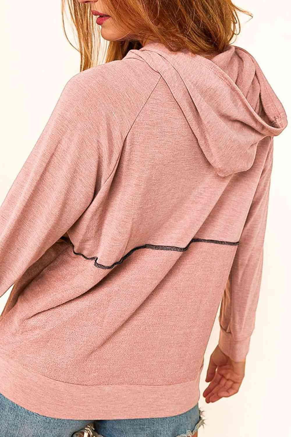 Sudadera con capucha de manga larga con botones