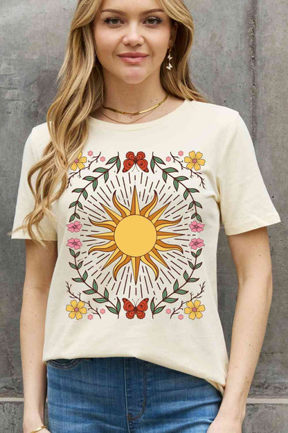 T-shirt en coton à motif soleil pleine grandeur Simply Love