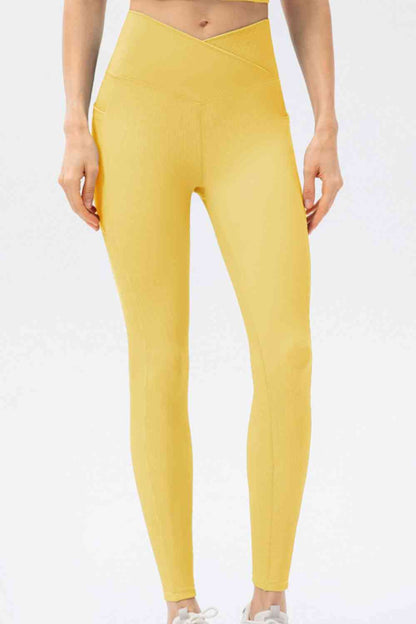 Pantalon de sport long coupe slim avec ceinture en forme de V