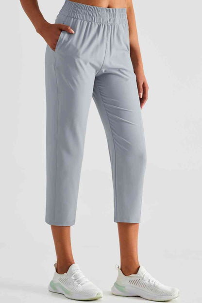 Pantalon de sport court à taille élastique