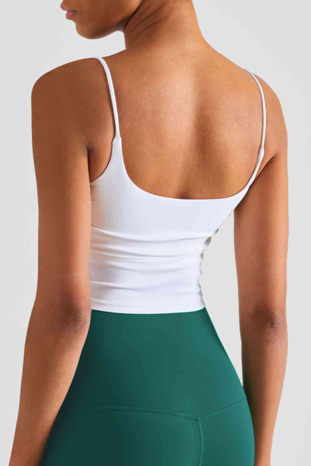 Camisole de sport courte à détails froncés