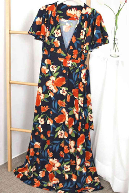 Robe Florale à Col Surplis et Manches Flutter de Grande Taille