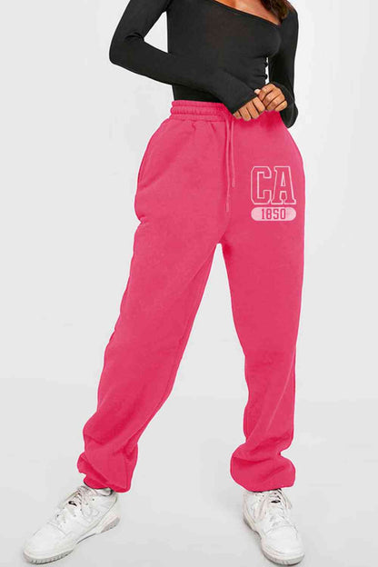 Joggers con estampado gráfico CA 1850 de talla grande de Simply Love Simply Love