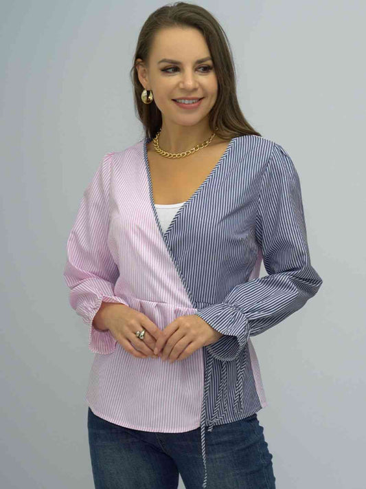 Blouse rayée à manches longues et col surplis