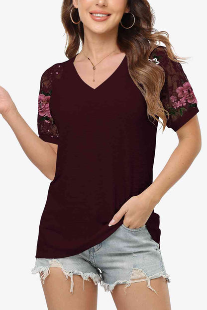 Camiseta de manga corta con cuello en V