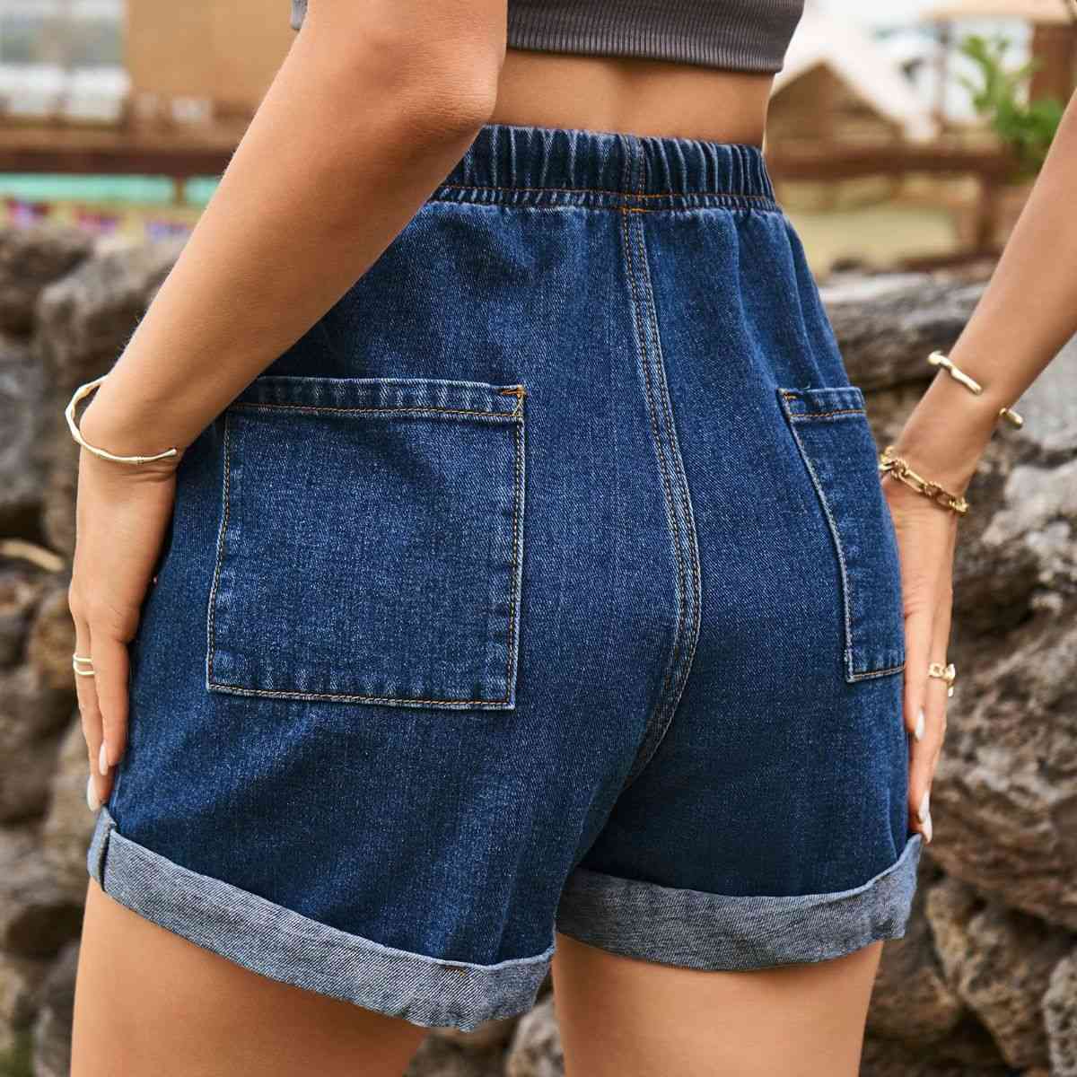 Short en jean taille haute avec cordon de serrage et poches