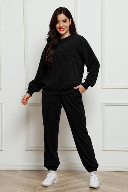 Ensemble sweat-shirt et pantalon de survêtement en velours côtelé à col rond