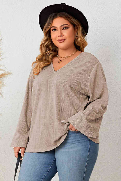 Blusa de manga larga con cuello en V y detalle de encaje de talla grande