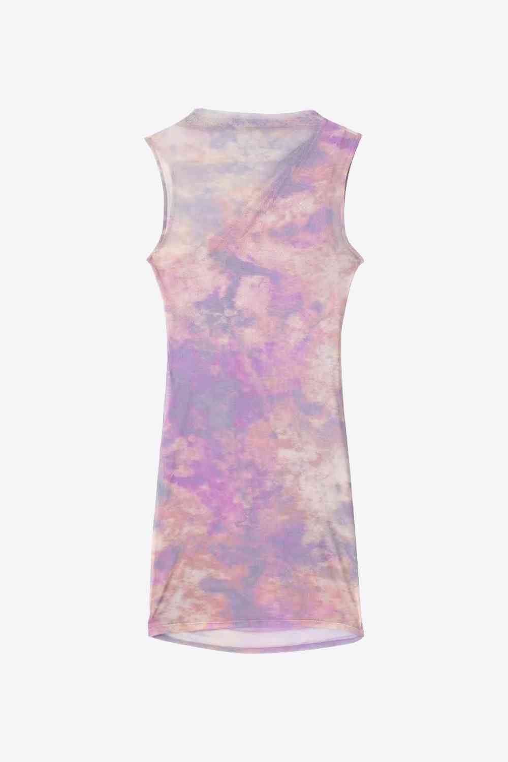 Robe sans manches froncée tie-dye