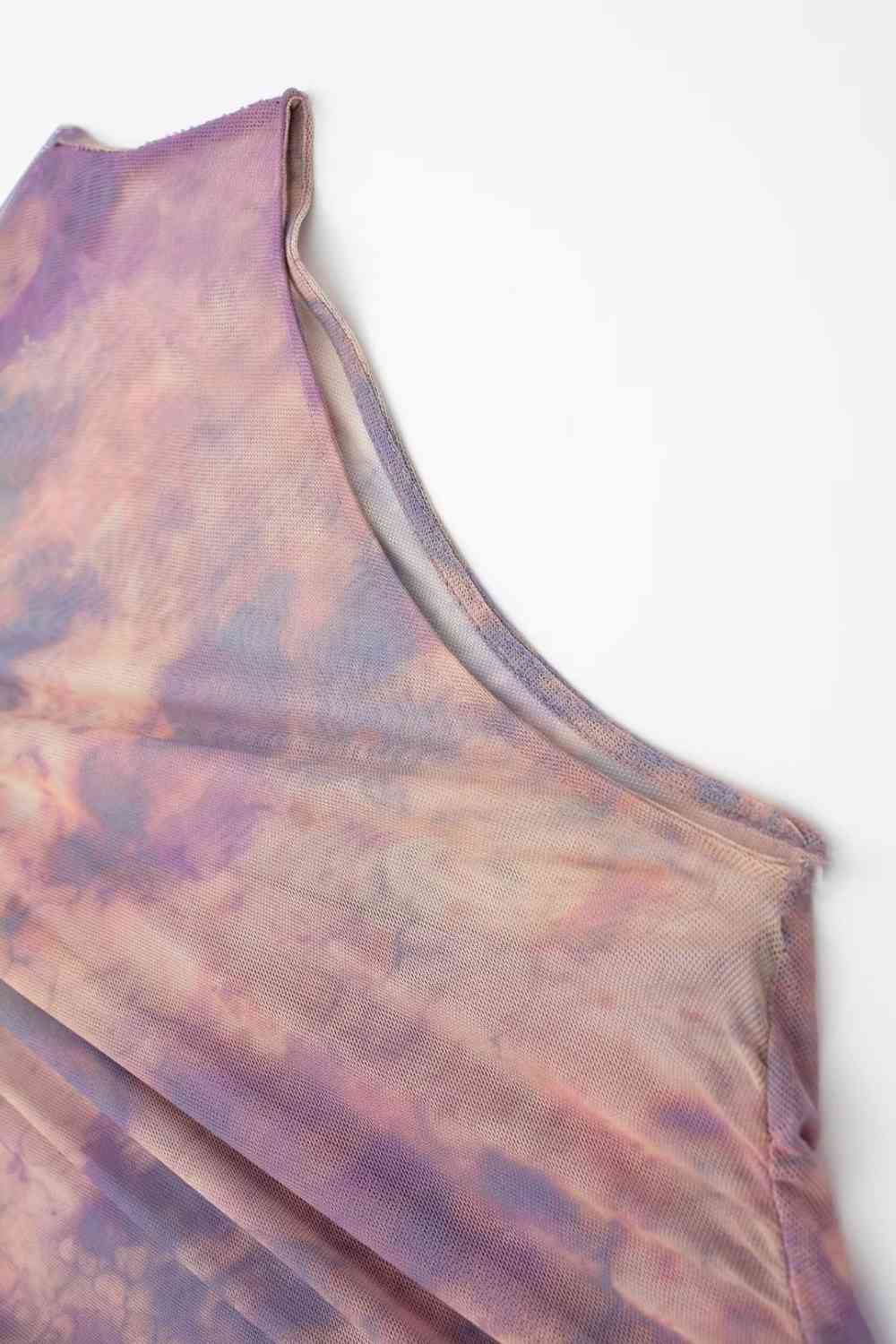 Robe sans manches froncée tie-dye