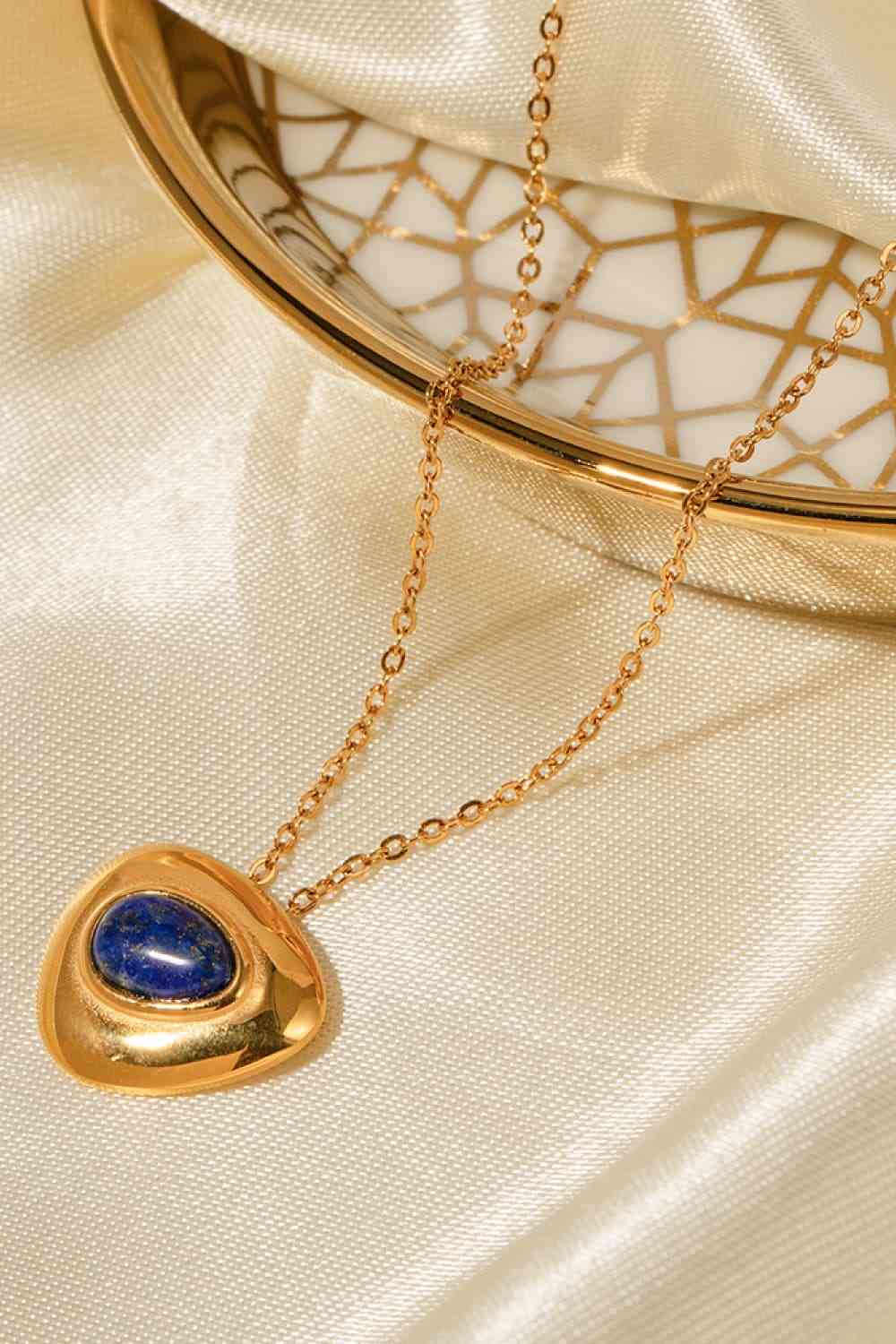 Collier pendentif lapis-lazuli