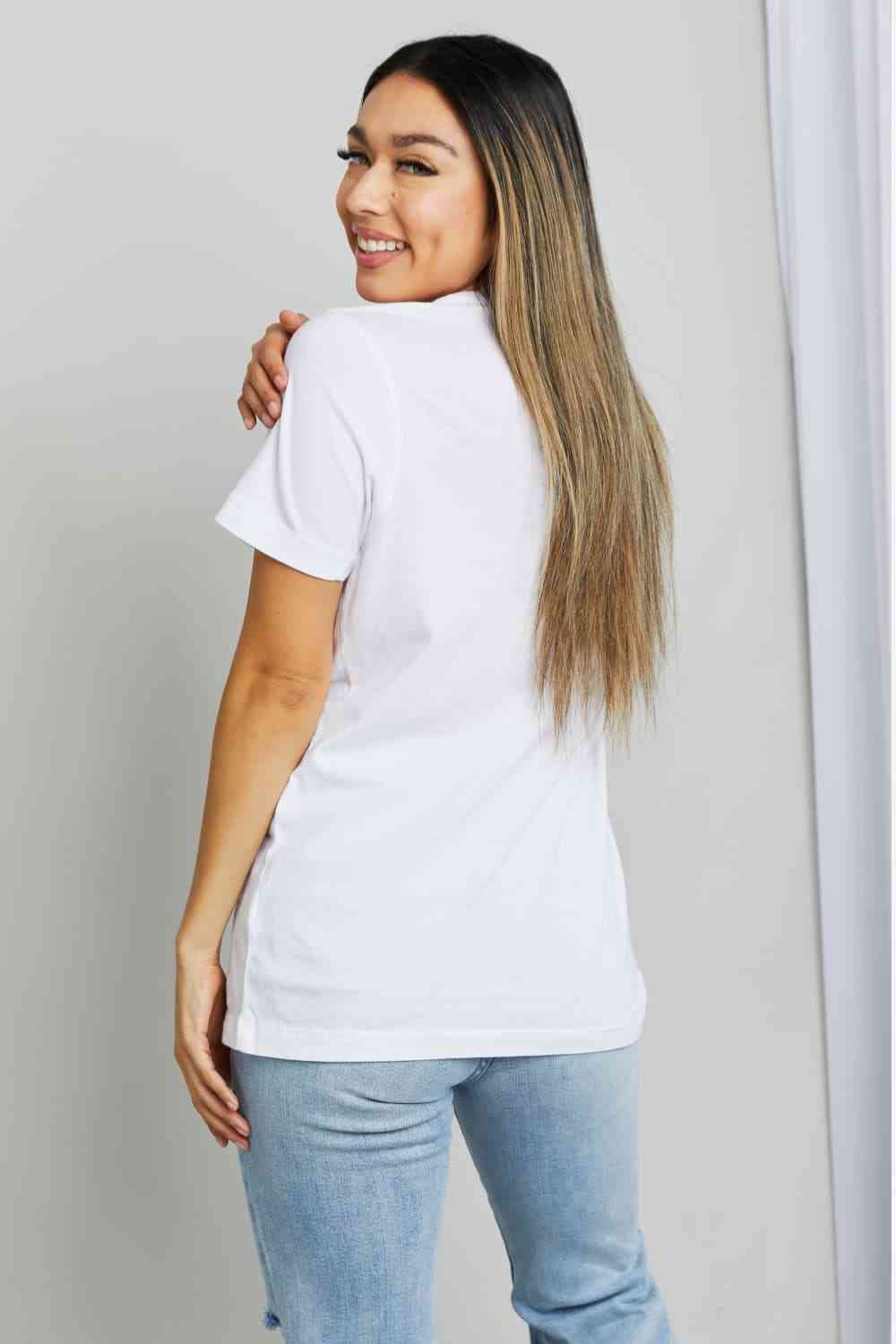 Camiseta de algodón con gráfico SUNKISSED &amp; SALTY de Simply Love