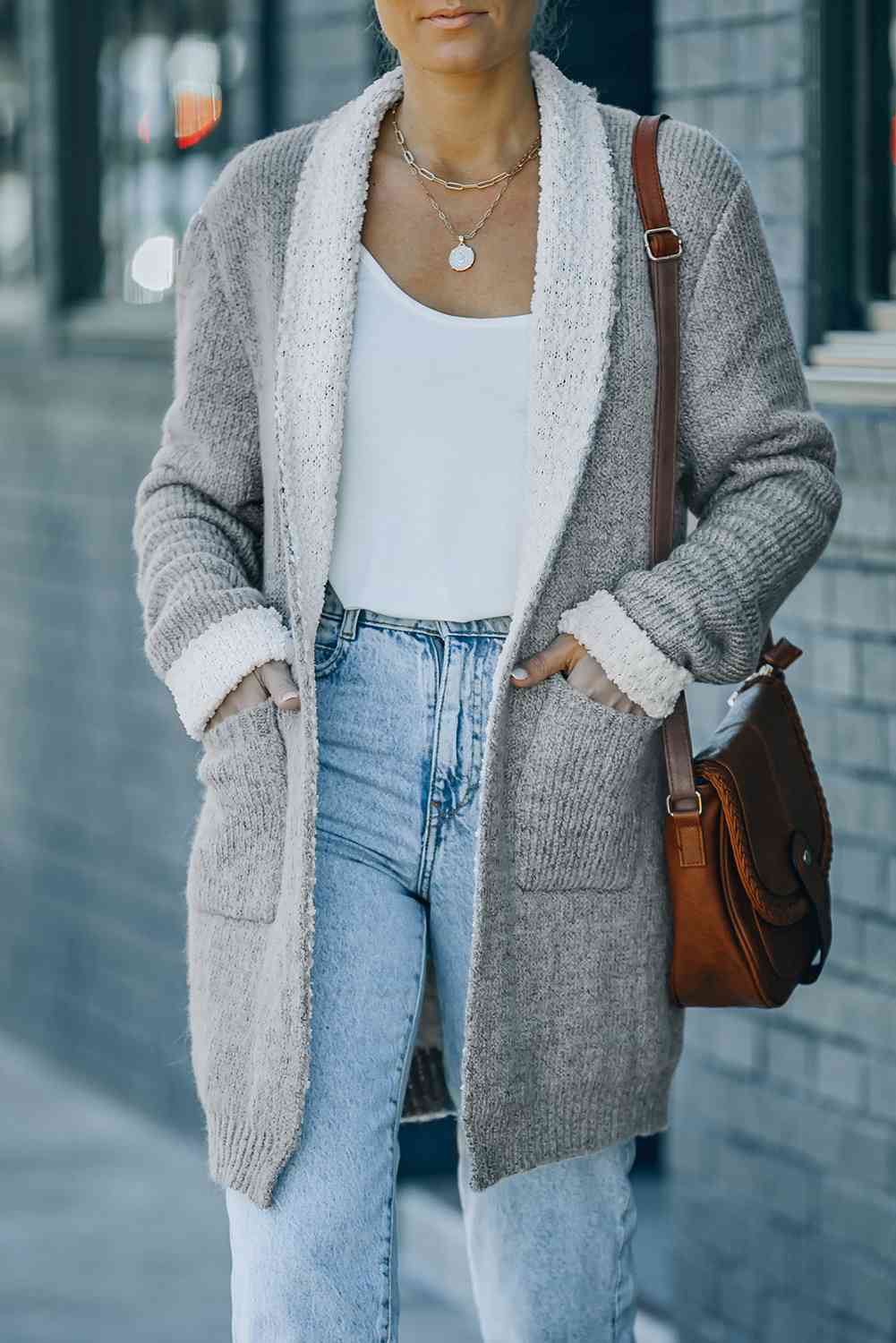 Cardigan long ouvert avec poches sur le devant