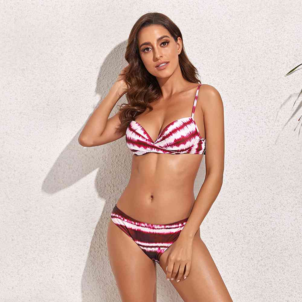 Ensemble de bikini taille basse imprimé à nouer au dos