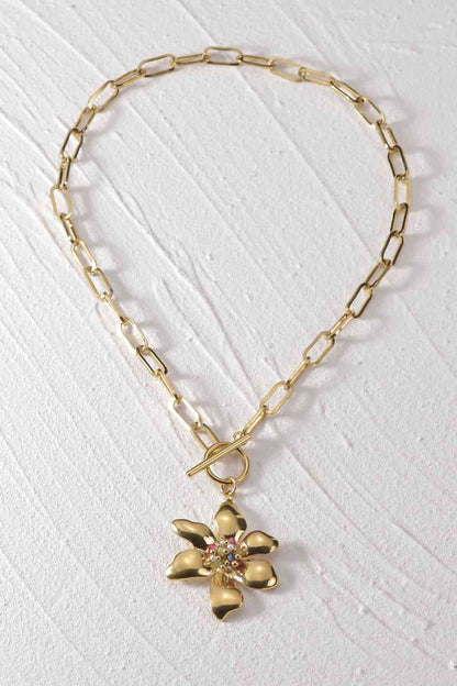 Collier en acier inoxydable avec pendentif fleur