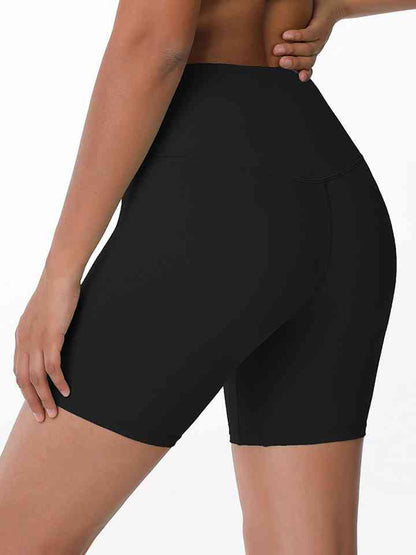 Shorts deportivos con cintura ancha