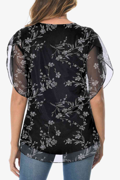 Blusa estampada con cuello redondo y dobladillo redondeado