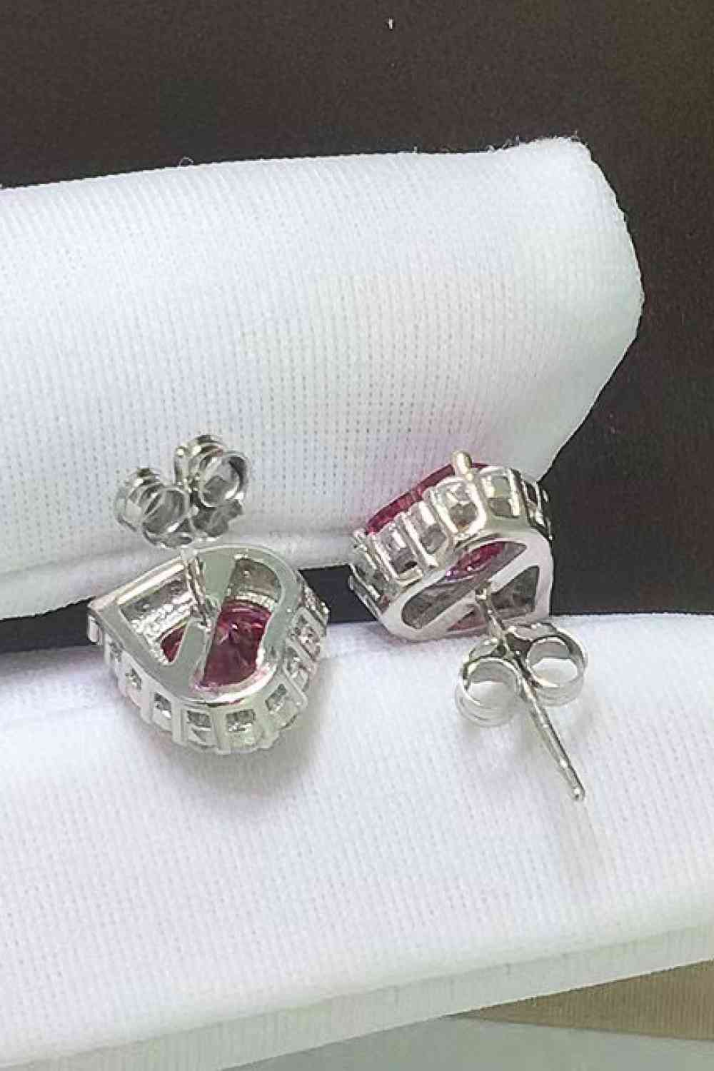 Boucles d'oreilles en forme de cœur moissanite 2 carats