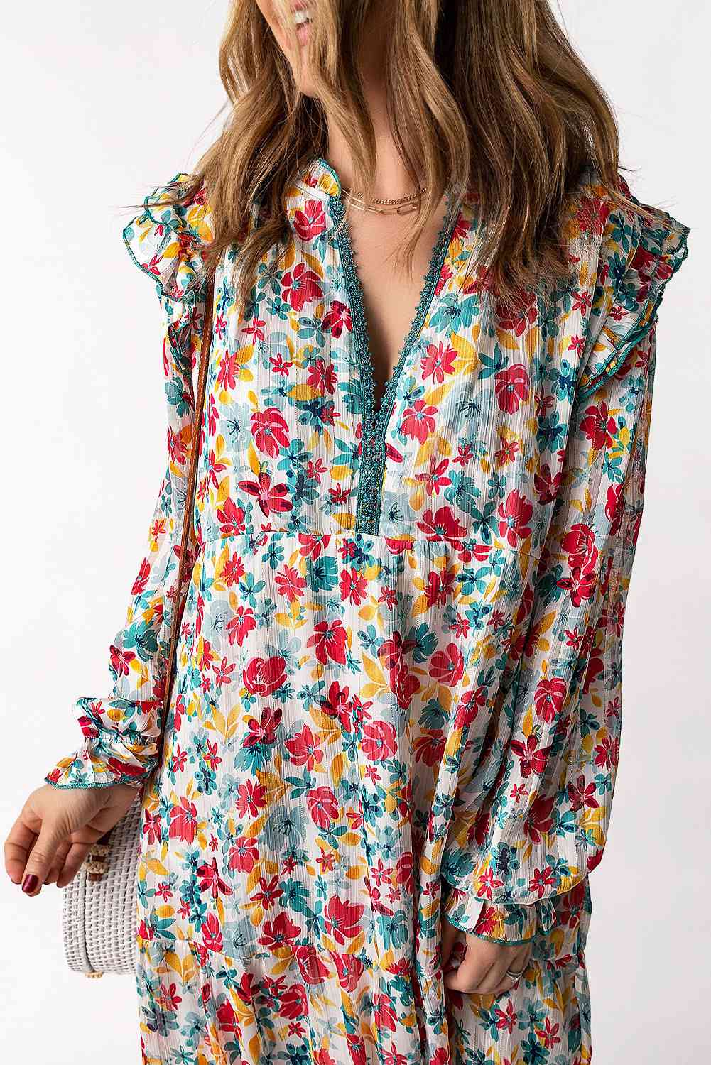 Robe florale à manches volantées et col cranté