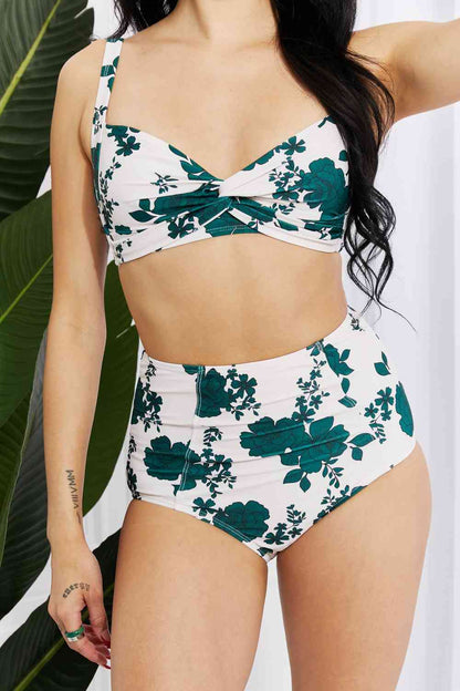 Bikini de talle alto en color bosque Take A Dip Twist de Marina West Swim