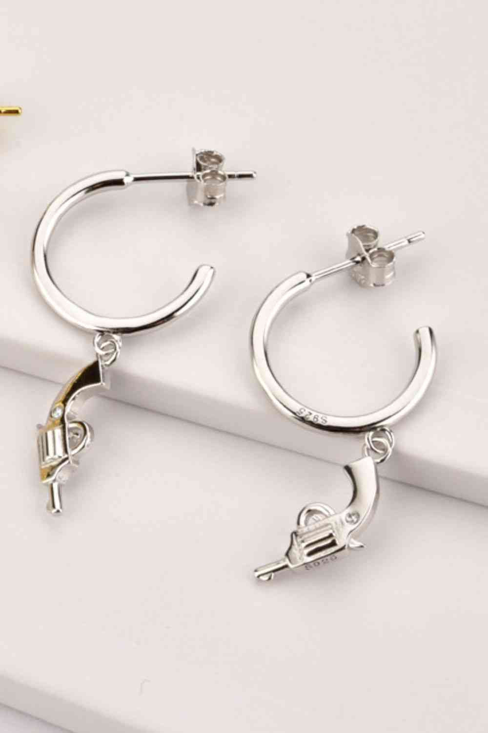 Boucles d'oreilles pendantes en forme de pistolet en forme de C en argent sterling 925