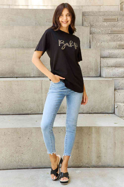 Davi & Dani "Babe" Full Size Glitter Lettering Printed T-Shirt in Black