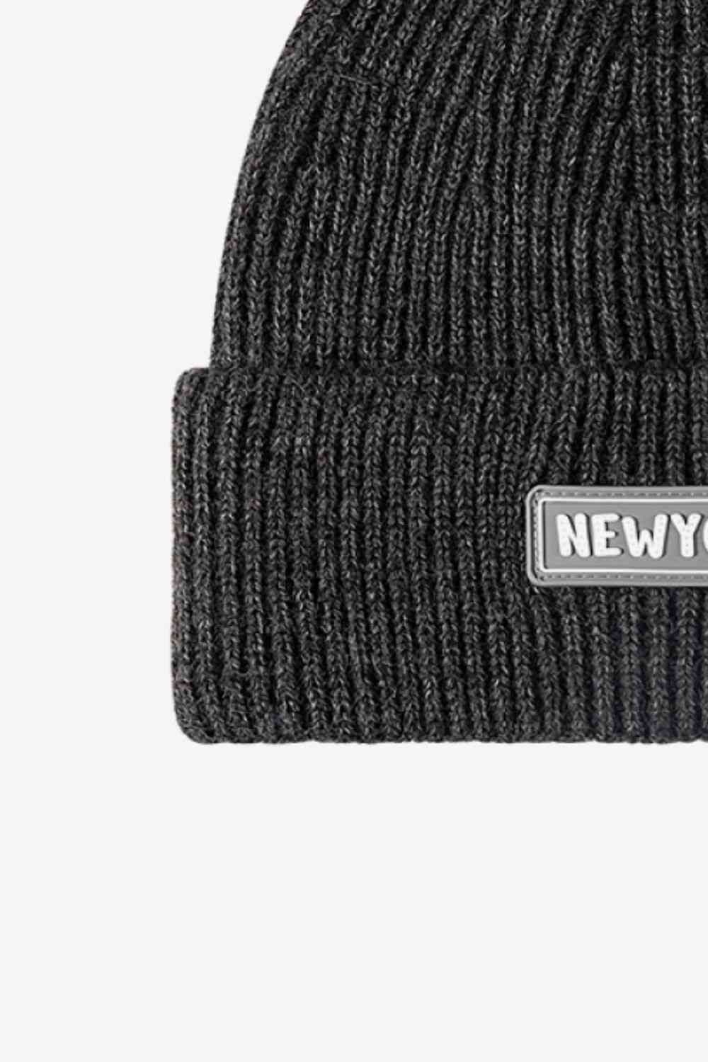 Bonnet à revers en tricot côtelé avec patch NEWYORK