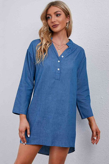 Robe en jean taille haute à col cranté et demi-bouton