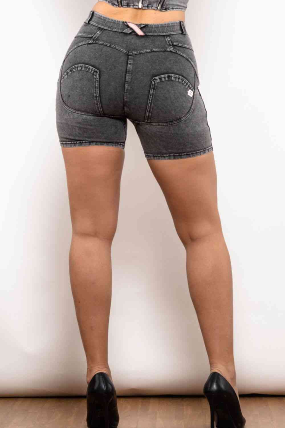 Short en jean boutonné à rayures latérales pleine taille