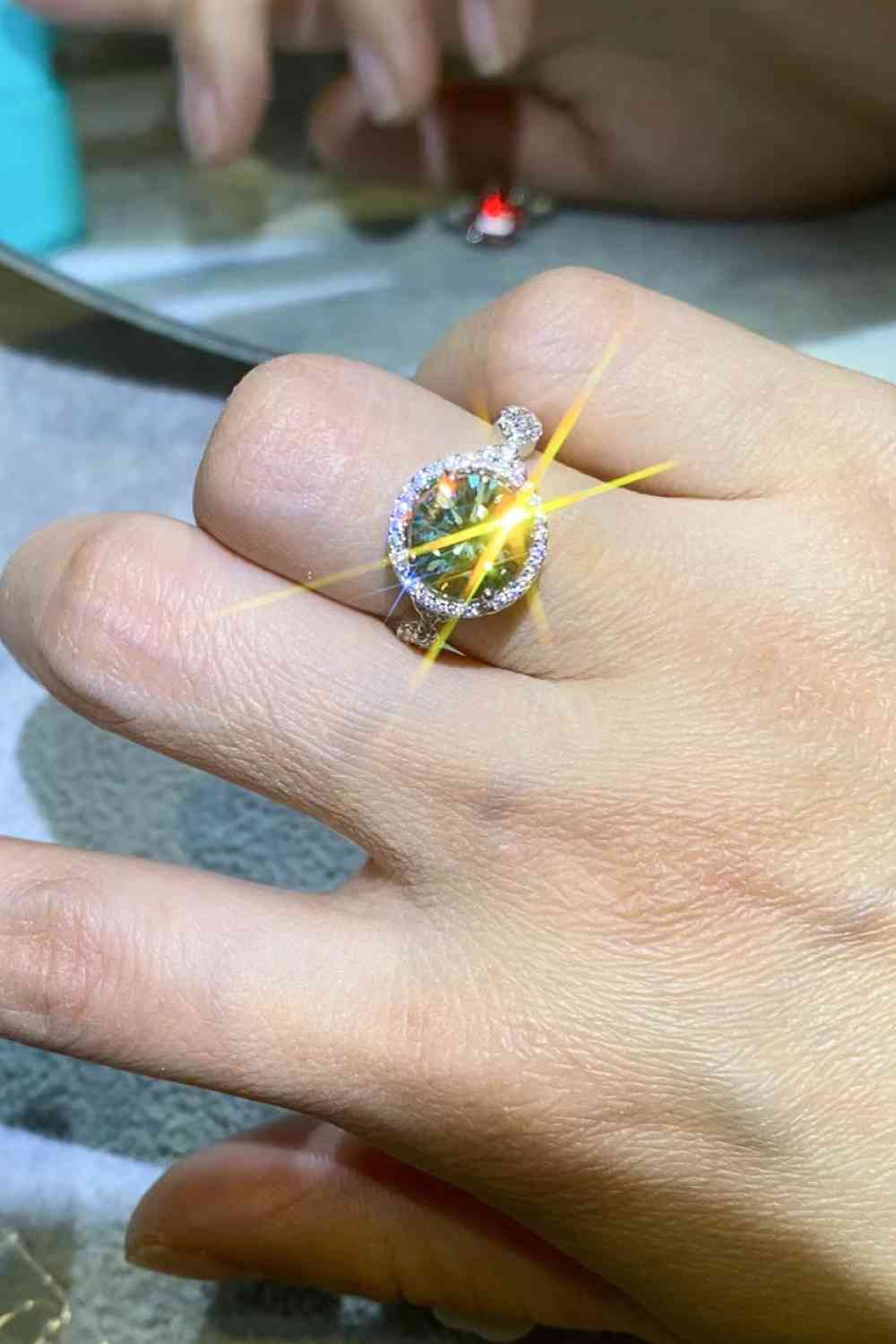 Bague vert émeraude moissanite 2 carats