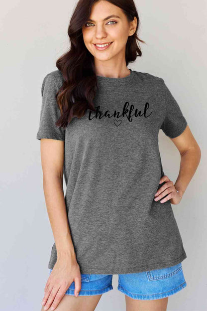 Simply Love Pleine Taille MERCI T-shirt graphique