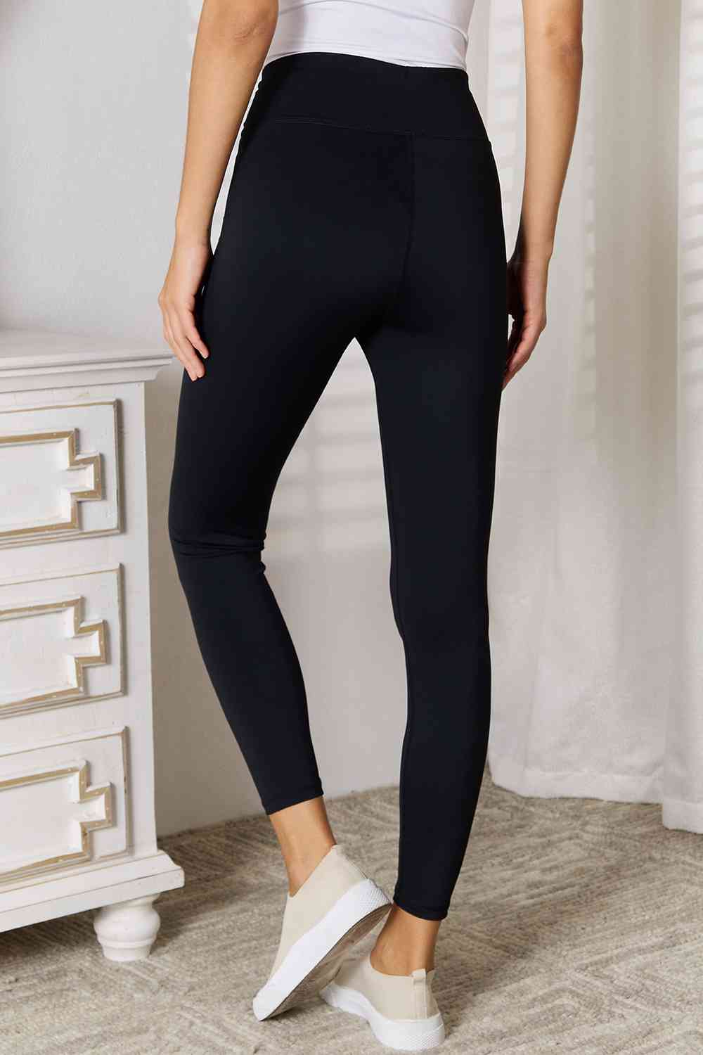 Legging de sport basique Bae avec ceinture en V