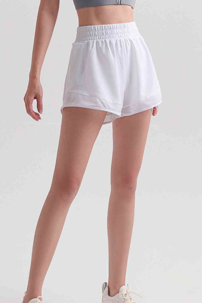 Short de sport à taille smockée