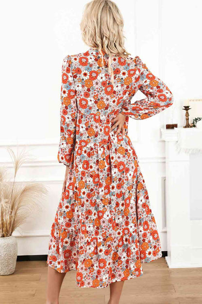 Vestido floral de manga larga con cuello con muescas