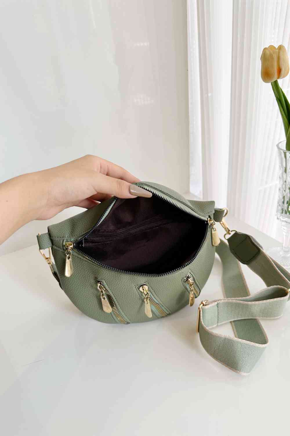 Bolso de hombro con cremallera múltiple de cuero PU