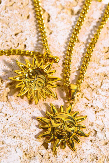 Collar de cobre con colgante de sol